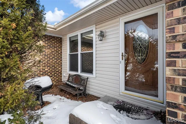 $165,000 | 946 Tree Trails Lane, Fenton, MO 63026