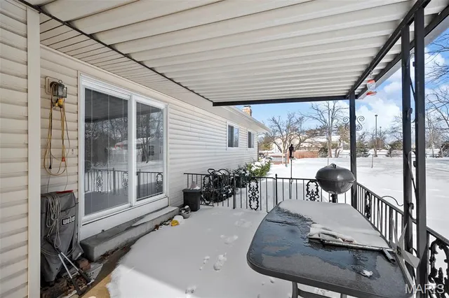 $165,000 | 946 Tree Trails Lane, Fenton, MO 63026