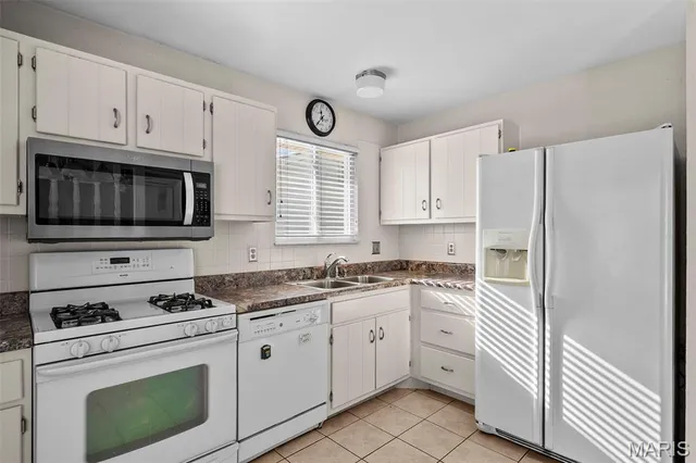 $165,000 | 946 Tree Trails Lane, Fenton, MO 63026