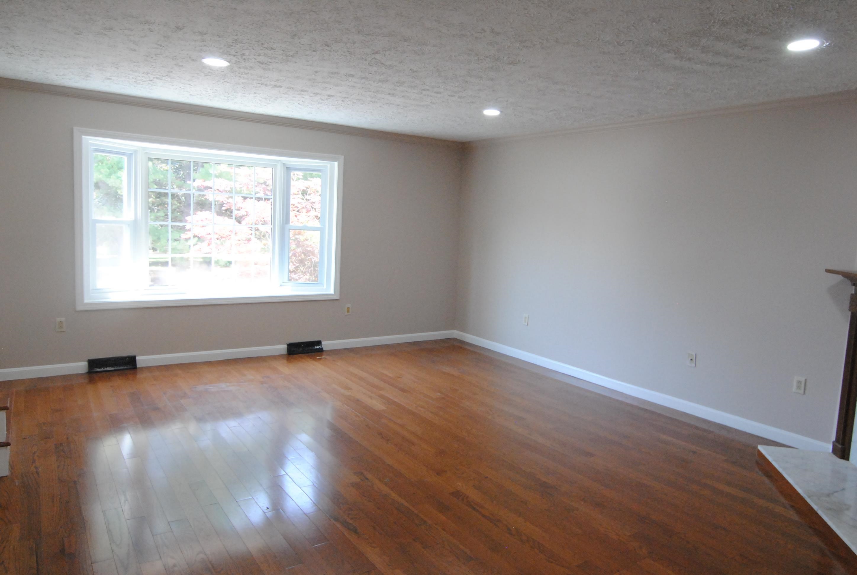 25 Cadogan Way Nashua, NH 03062 - Photo 3 of 22