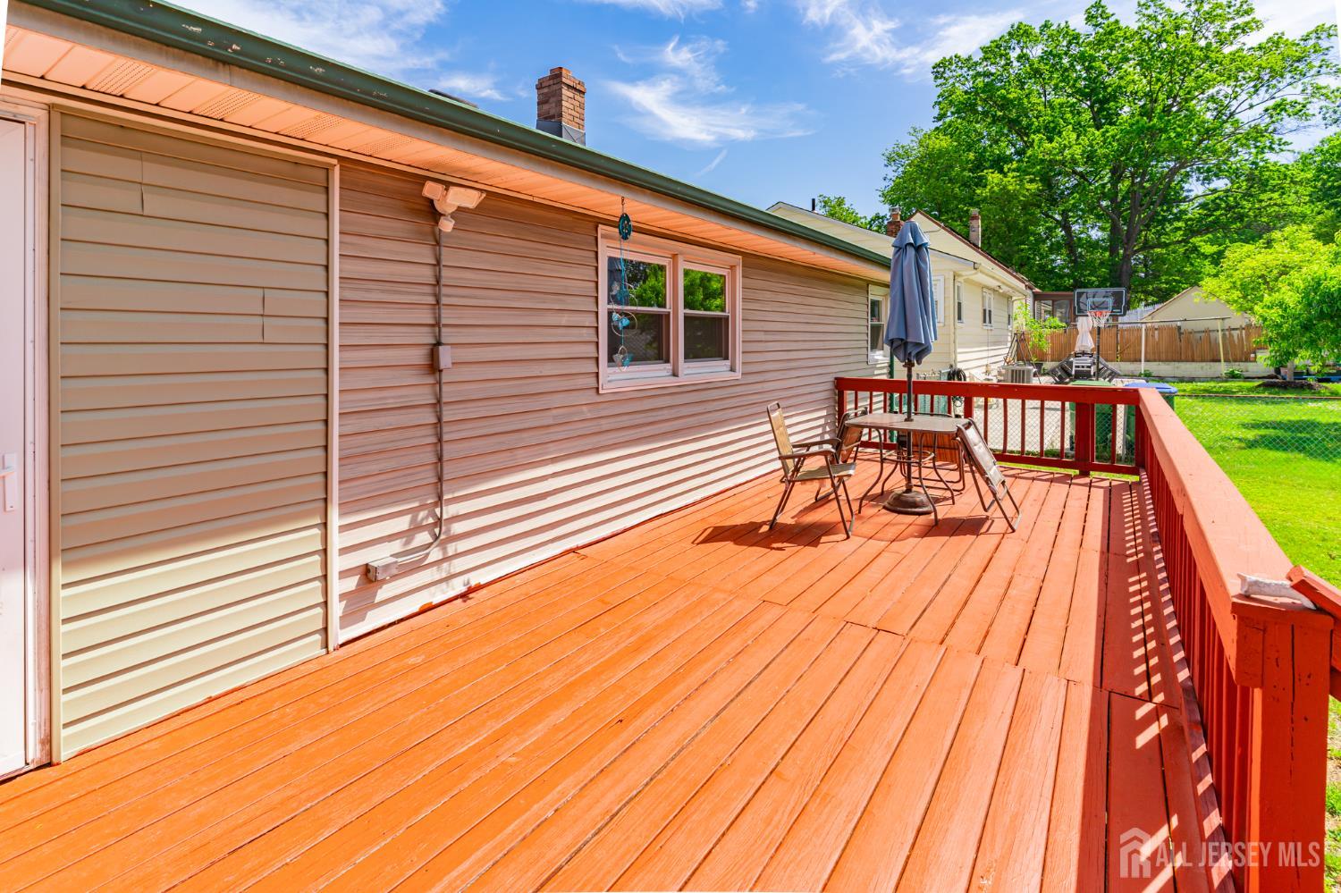 66 Rose Street Edison, NJ 08817 - Photo 8 of 30