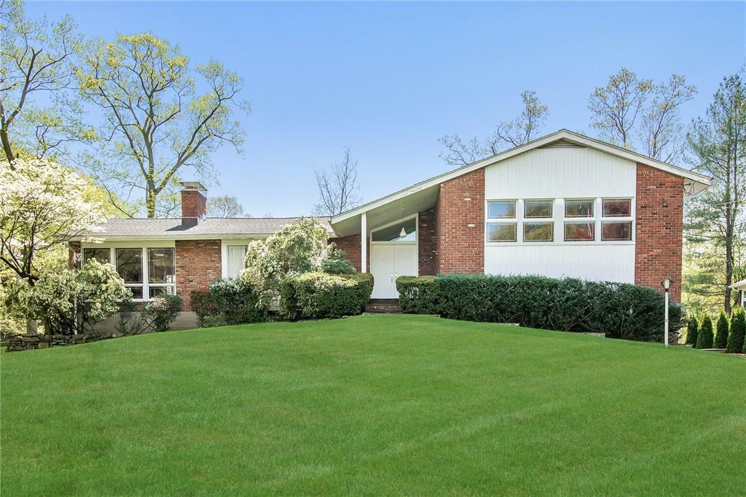 21 Rolling Way New Rochelle, NY 10804 - Photo 1 of 1
