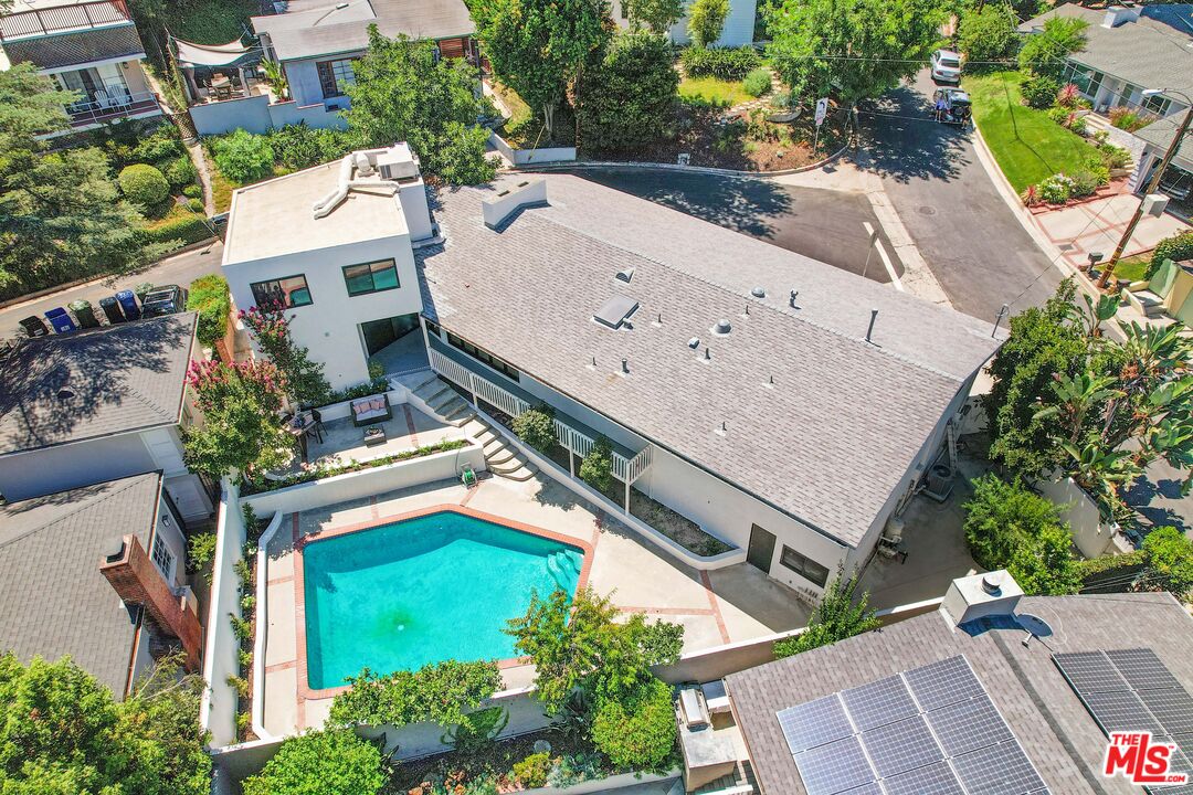 4166 Crisp Canyon Road Sherman Oaks, CA 91403 - Photo 51 of 54 an aerial view of a house