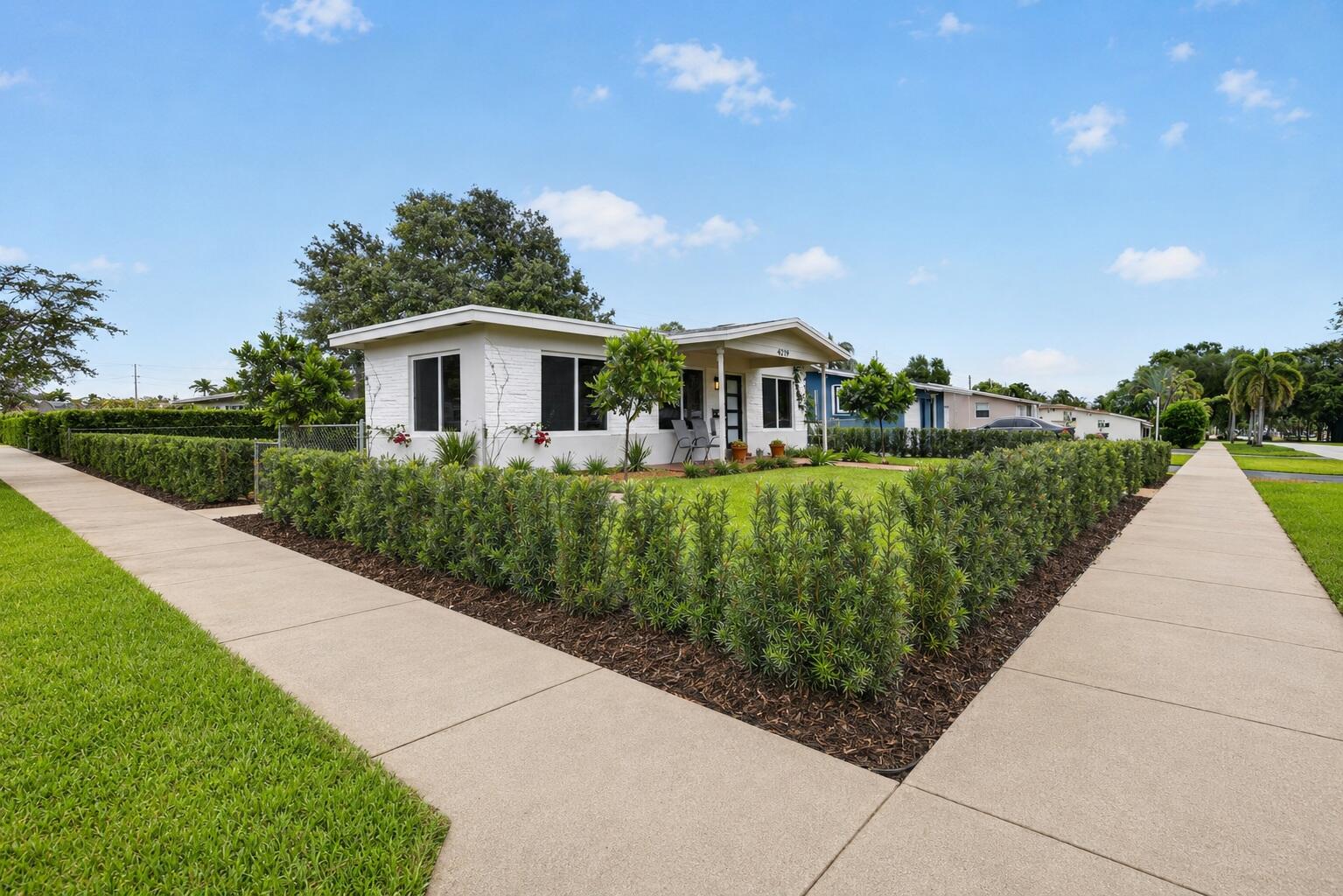 4219 West Park Road Hollywood, FL 33021 - Photo 3 of 44 3