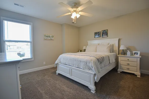 $2,250 | 1046 Creek Way, Clarksville, TN 37042