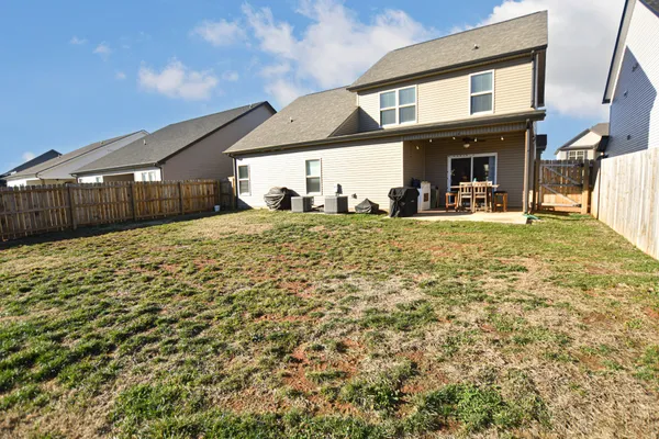 $2,250 | 1046 Creek Way, Clarksville, TN 37042