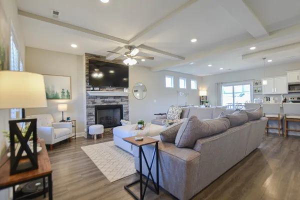 $2,250 | 1046 Creek Way, Clarksville, TN 37042