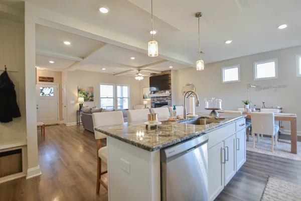 $2,250 | 1046 Creek Way, Clarksville, TN 37042