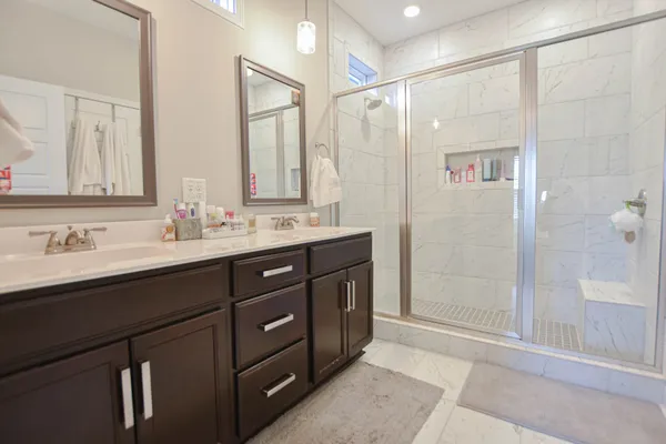 $2,250 | 1046 Creek Way, Clarksville, TN 37042