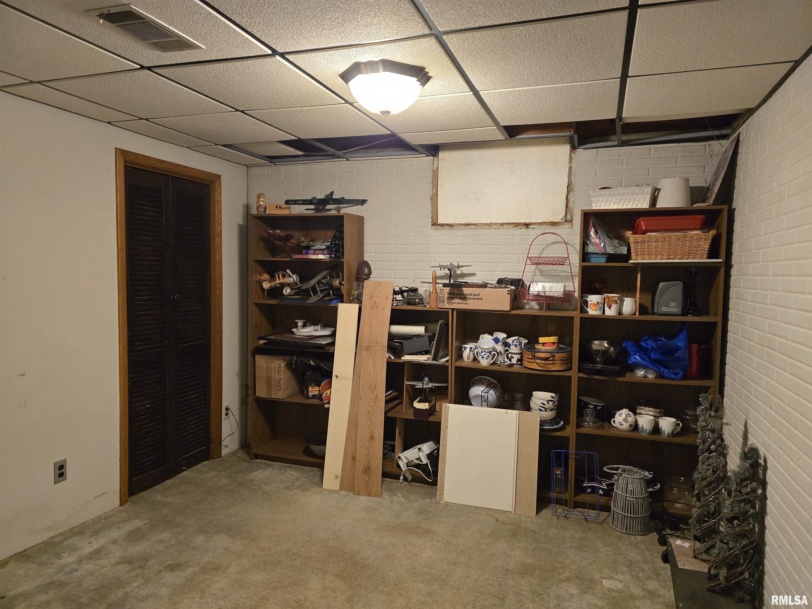 25692 North Martin Road Canton, IL 61520 - Photo 46 of 67