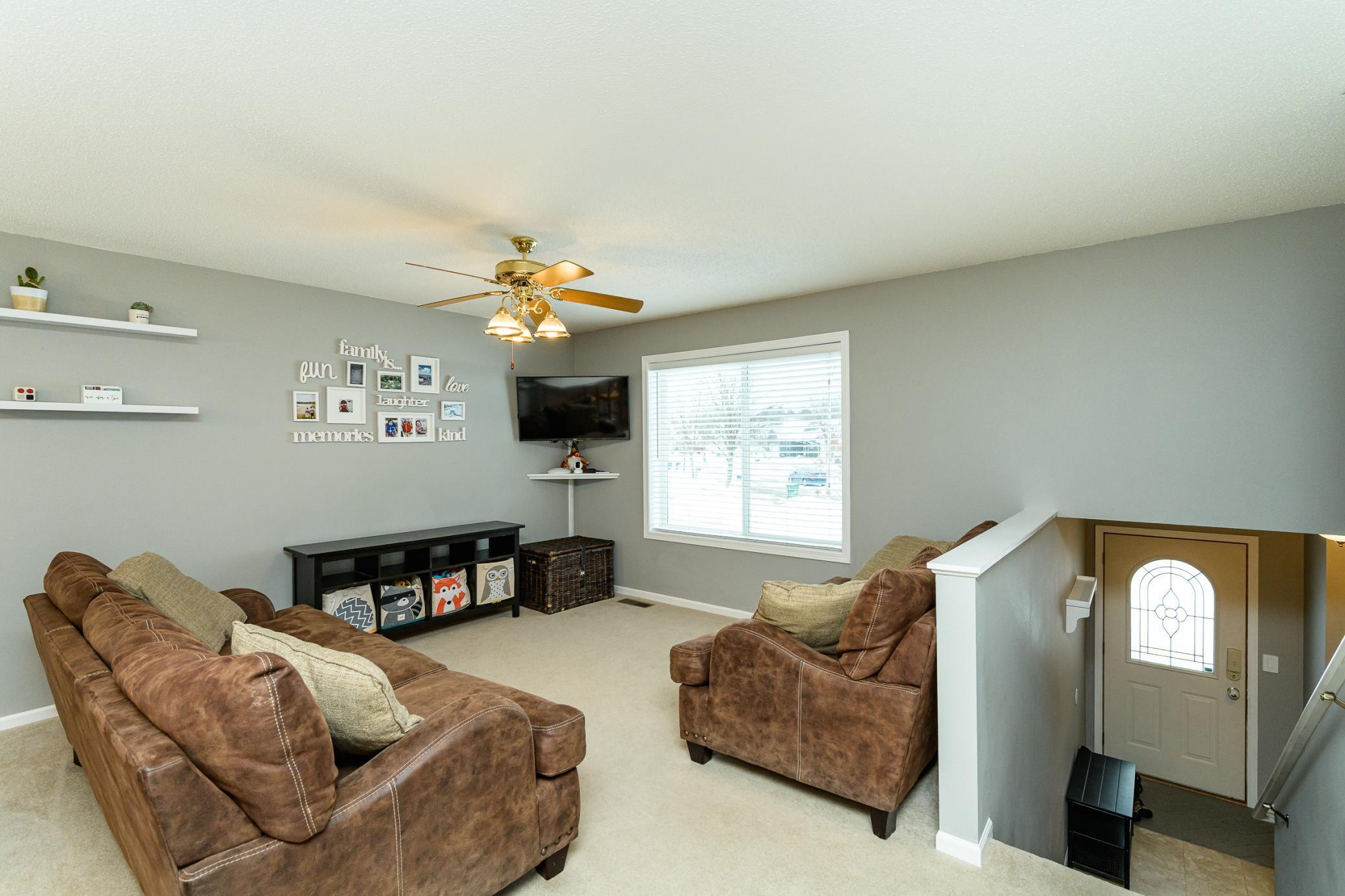 4180 Peregrine Ln S East Rochester, MN 55904 - Photo 4 of 27