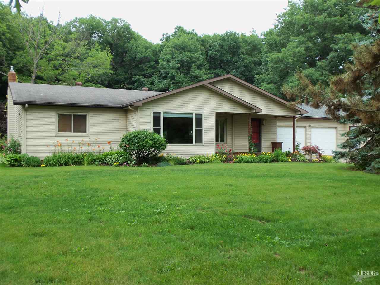 5093 State Rte 101 Butler, IN 46721 - Photo 1 of 24