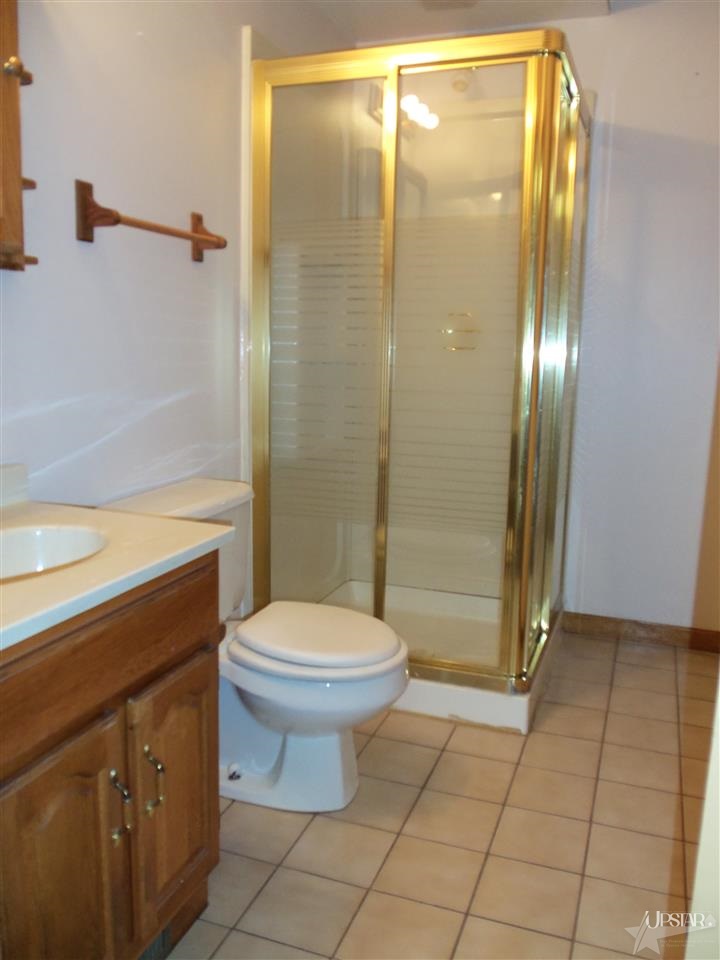 5093 State Rte 101 Butler, IN 46721 - Photo 6 of 24