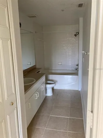 $165,000 | 5500 Metrowest Boulevard, Unit 304, Orlando, FL 32811