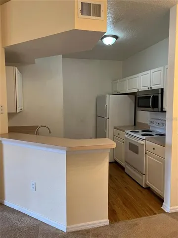 $165,000 | 5500 Metrowest Boulevard, Unit 304, Orlando, FL 32811