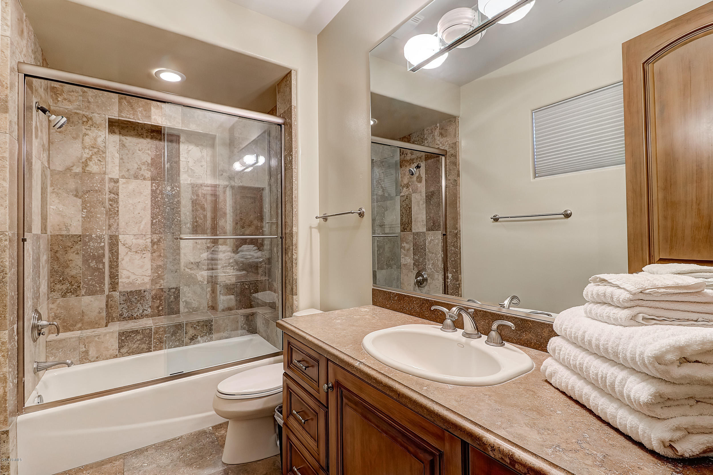 5112 East Rockridge Road Phoenix, AZ 85018 - Photo 18 of 36 Guest Bath 2