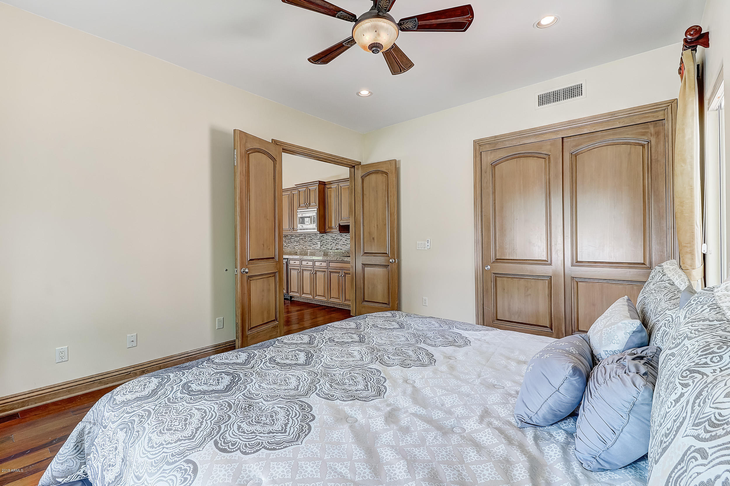 5112 East Rockridge Road Phoenix, AZ 85018 - Photo 25 of 36 Guest House Bedroom