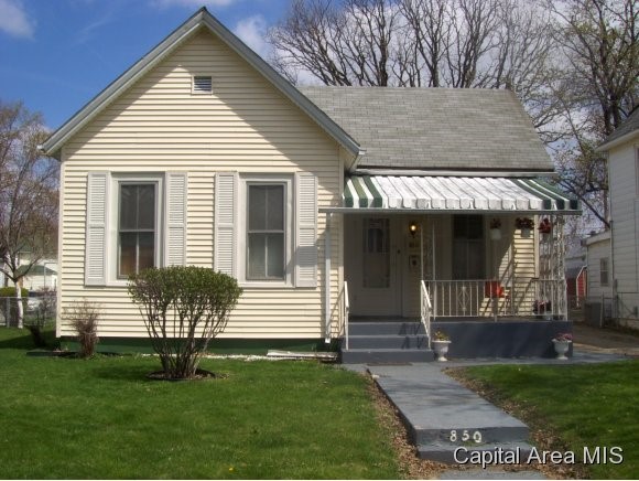 850 North 8th Street Springfield, IL 62702 - Photo 1 of 7