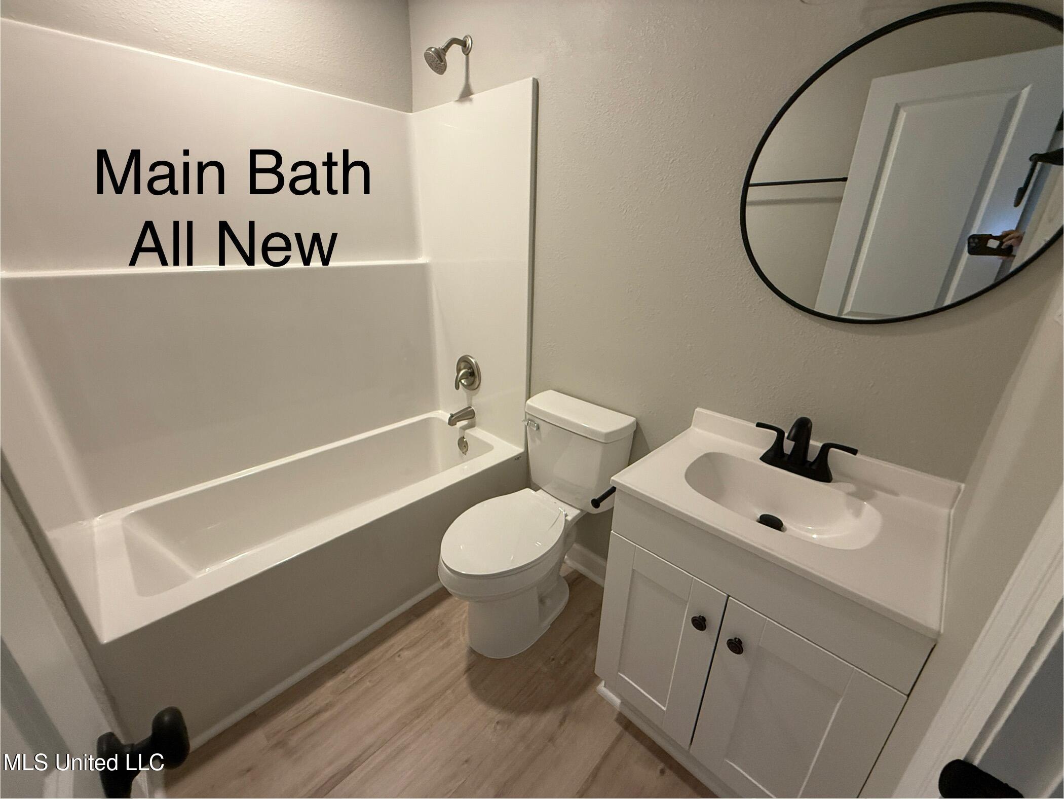 1400 Riverside Drive Gautier, MS 39553 - Photo 36 of 62 Main Bath 2