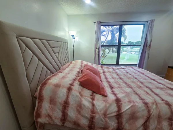 $3,700 | 5885 Northpointe Lane, Boynton Beach, FL 33437