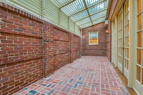 a view of a pathway both side of building