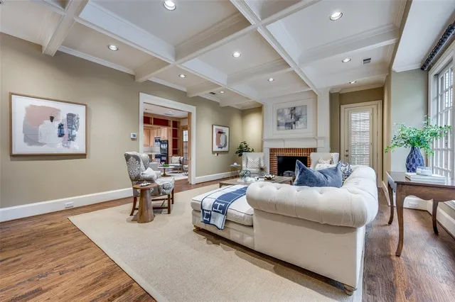 $1,799,000 | 5804 Redwood Court, Dallas, TX 75209