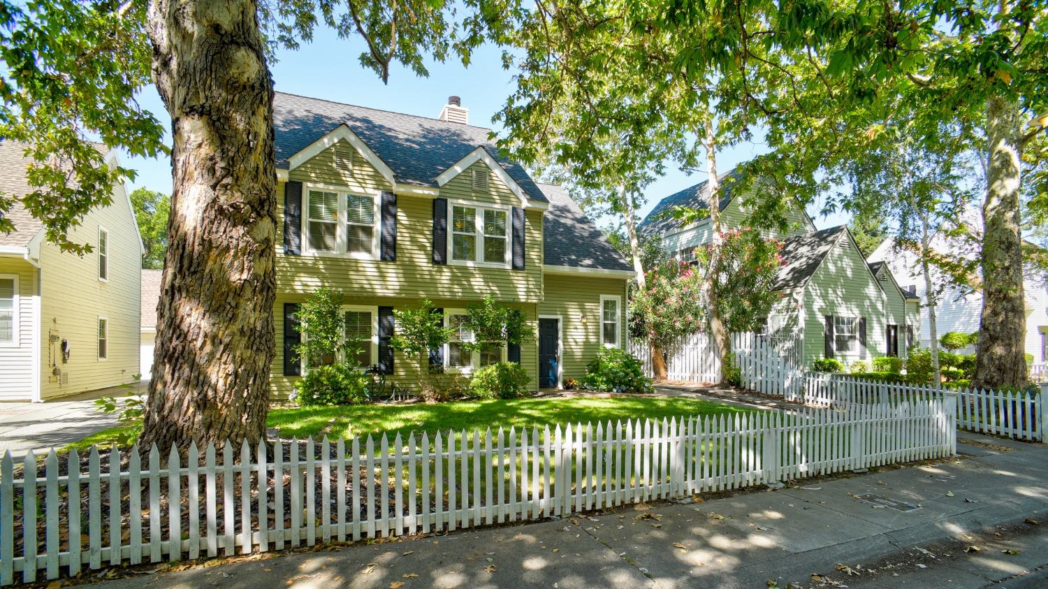 66 Heritage Wood Circle, Sacramento, CA 95831 Compass