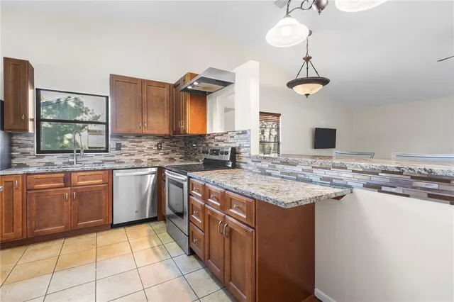 $210,000 | 5015 Barrington Circle, Unit 201, Sarasota, FL 34234