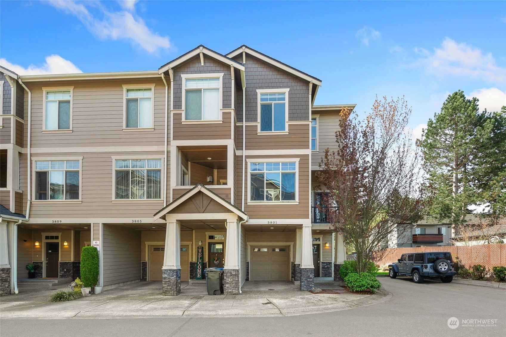 3801 Northeast 3rd Place Renton, WA 98056 - Photo 1 of 29 Gallery Image 1
