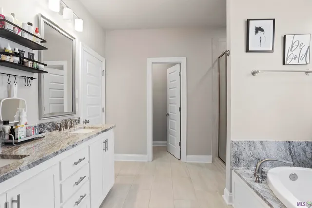 $2,300 | 825 Mano Myrtle Drive, Gonzales, LA 70737