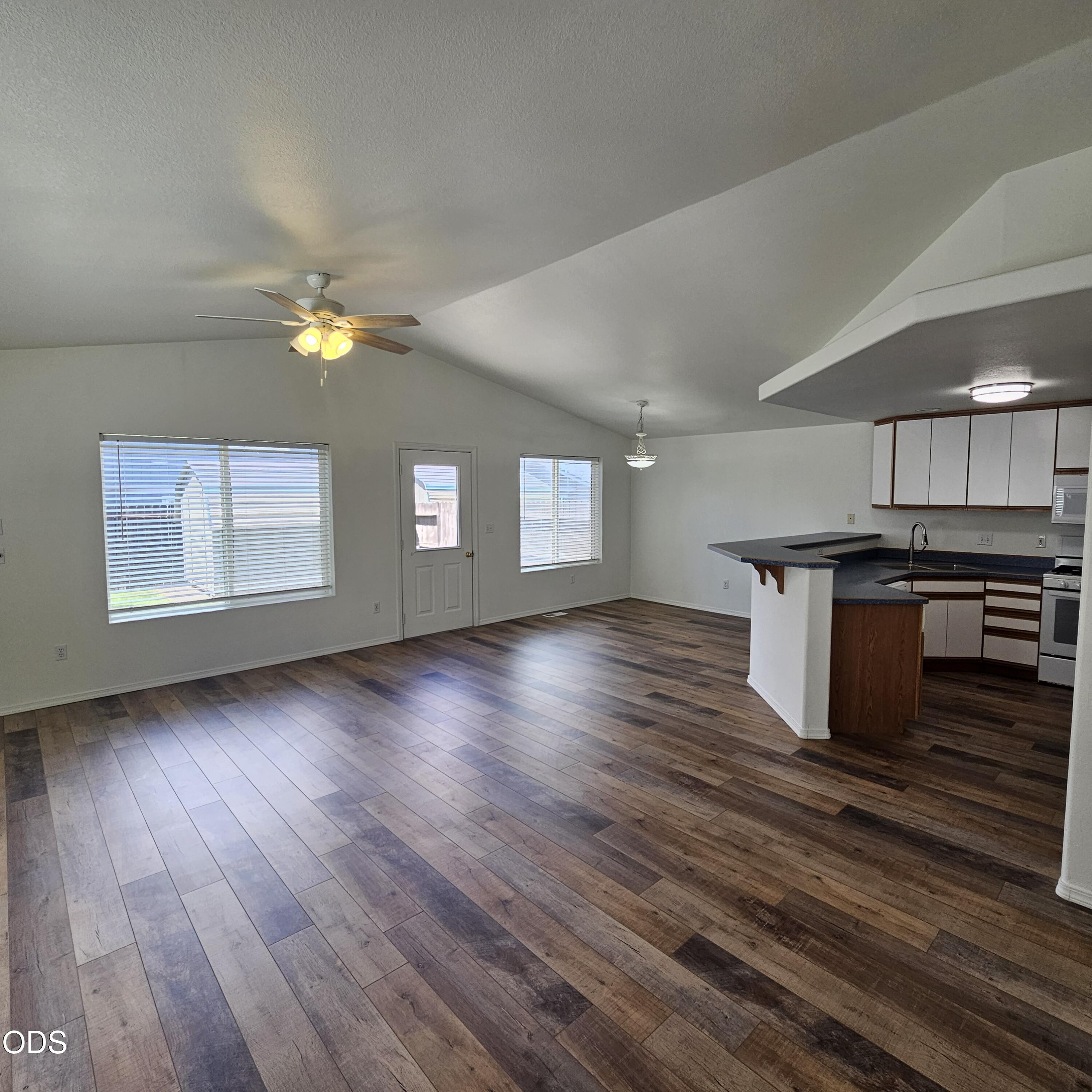 569 Northeast Negus Loop Redmond, OR 97756 - Photo 1 of 32