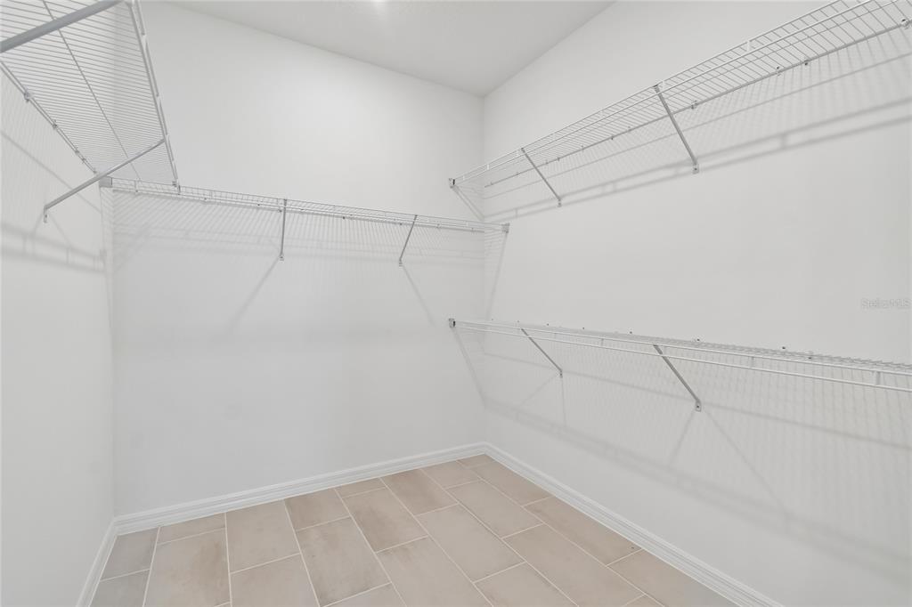 5836 Native Oak Street Mount Dora, FL 32757 - Photo 21 of 39 a view of a room