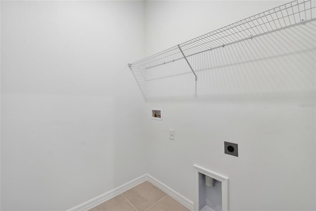 5836 Native Oak Street Mount Dora, FL 32757 - Photo 28 of 39 a view of small space