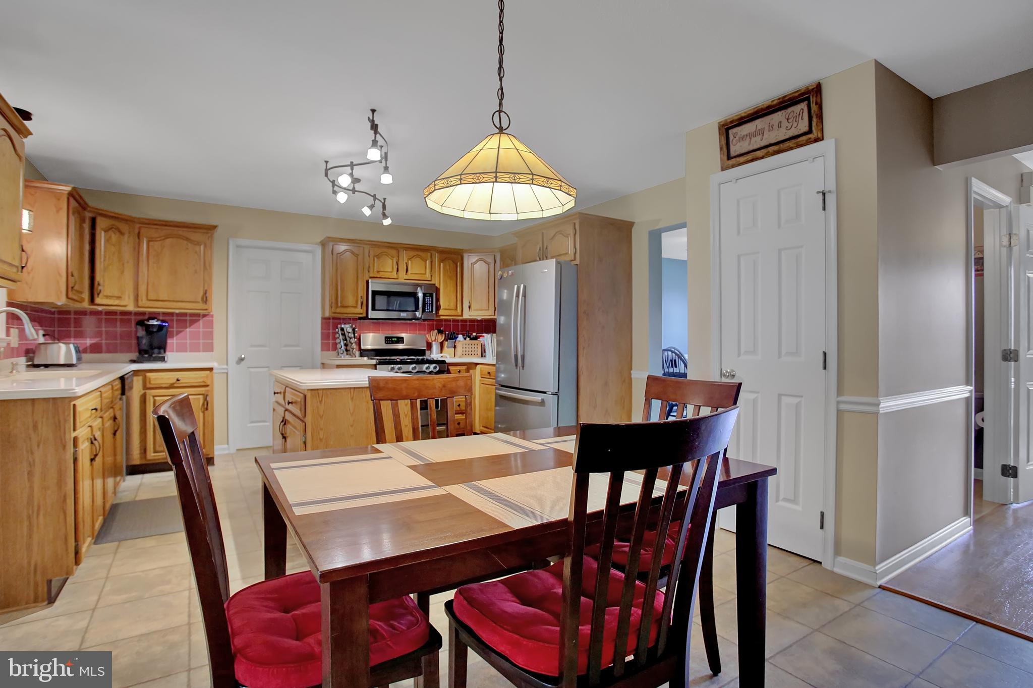 2878 Ridings Way York, PA 17408 - Photo 11 of 59 Gallery Image 11