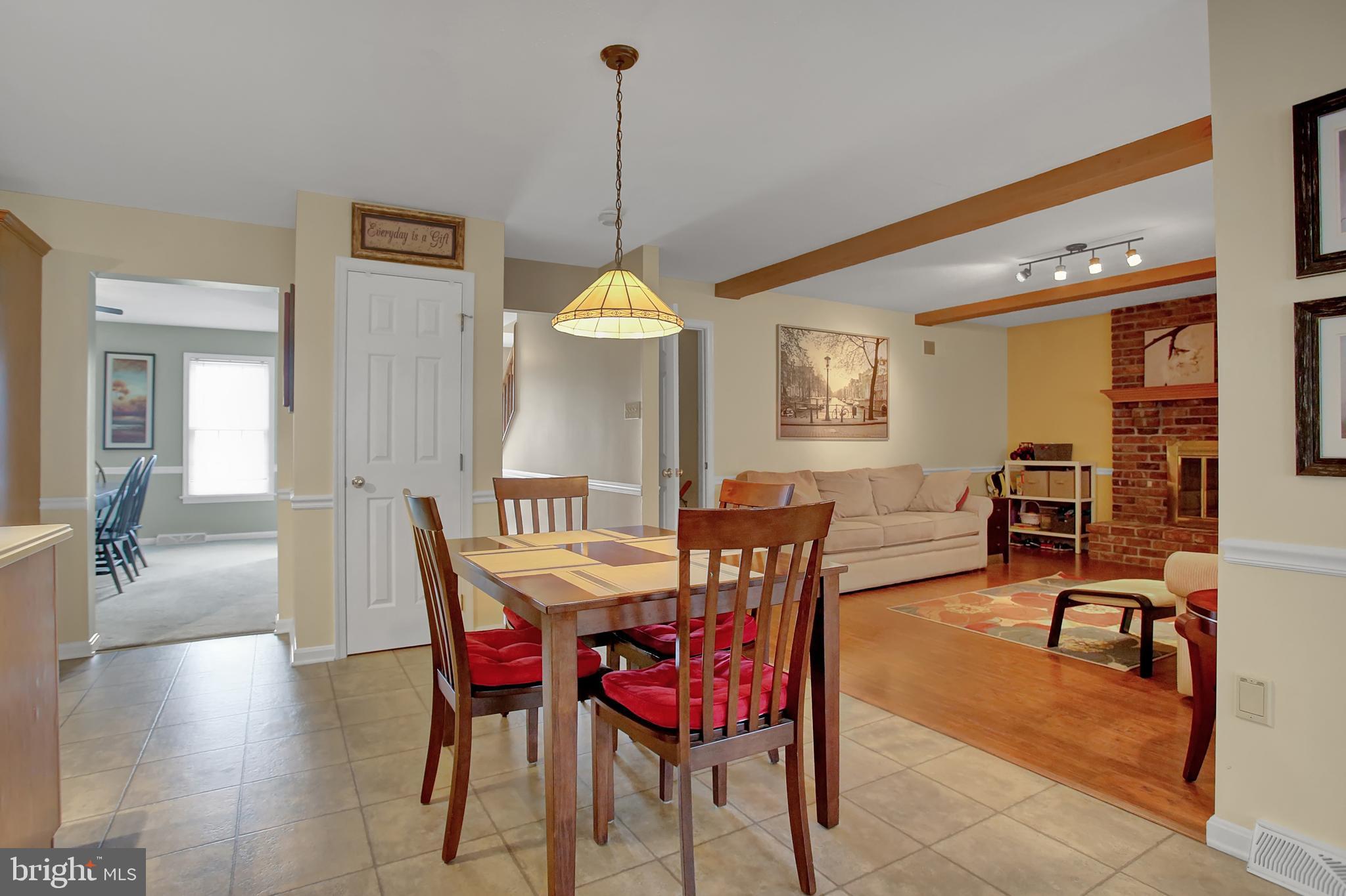 2878 Ridings Way York, PA 17408 - Photo 9 of 59 Dining area