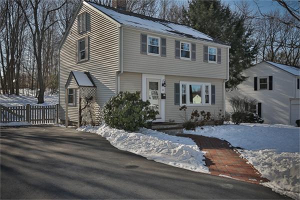 16 Tufts Road Winchester, MA 01890 - Photo 1 of 22 Gallery Image 1