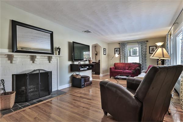 16 Tufts Road Winchester, MA 01890 - Photo 4 of 22 Gallery Image 4