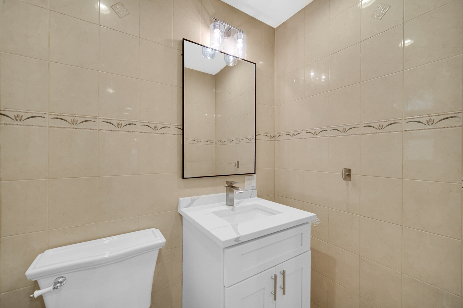 110 South Mt Prospect Road Mount Prospect, IL 60056 - Photo 12 of 27