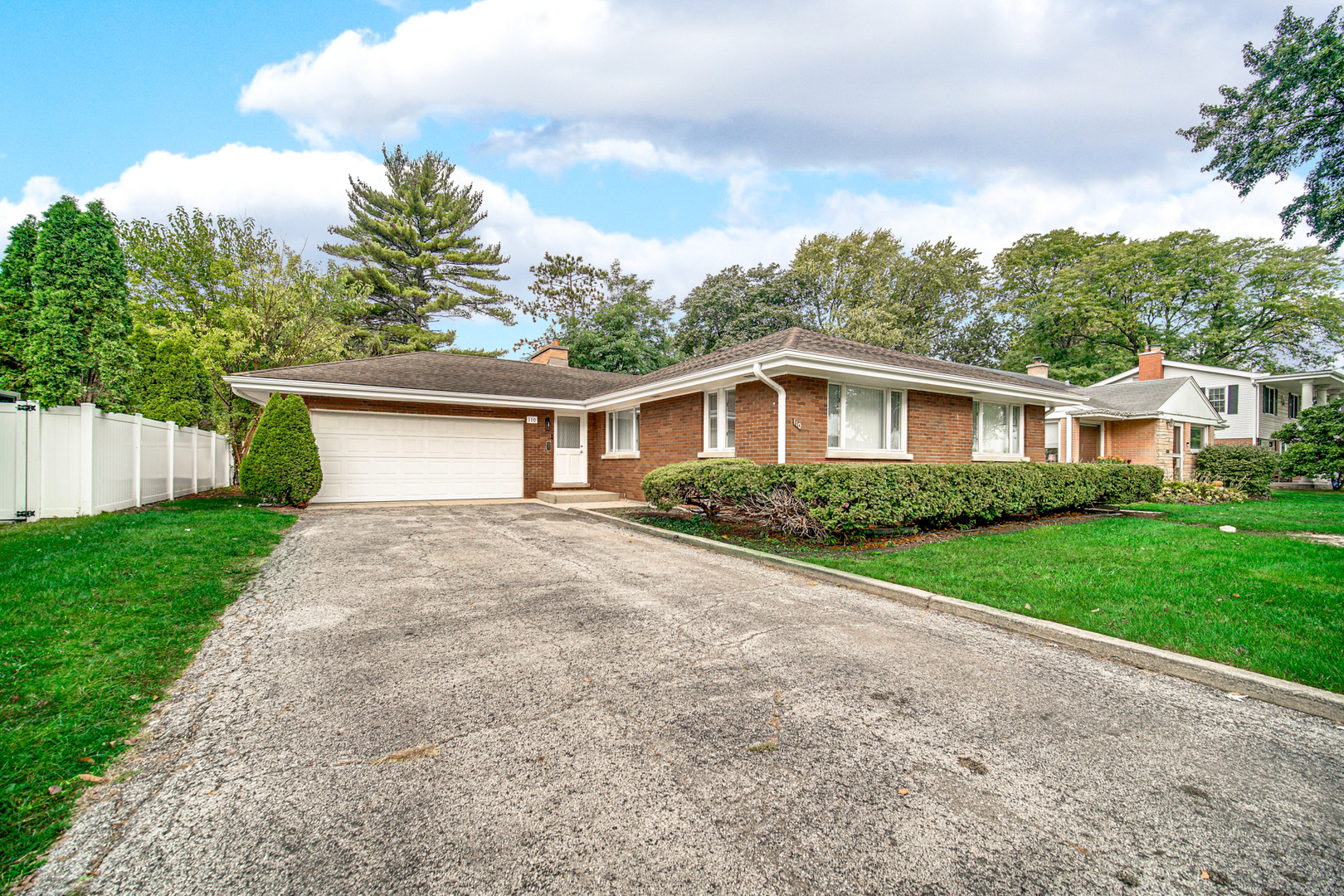 110 South Mt Prospect Road Mount Prospect, IL 60056 - Photo 2 of 27