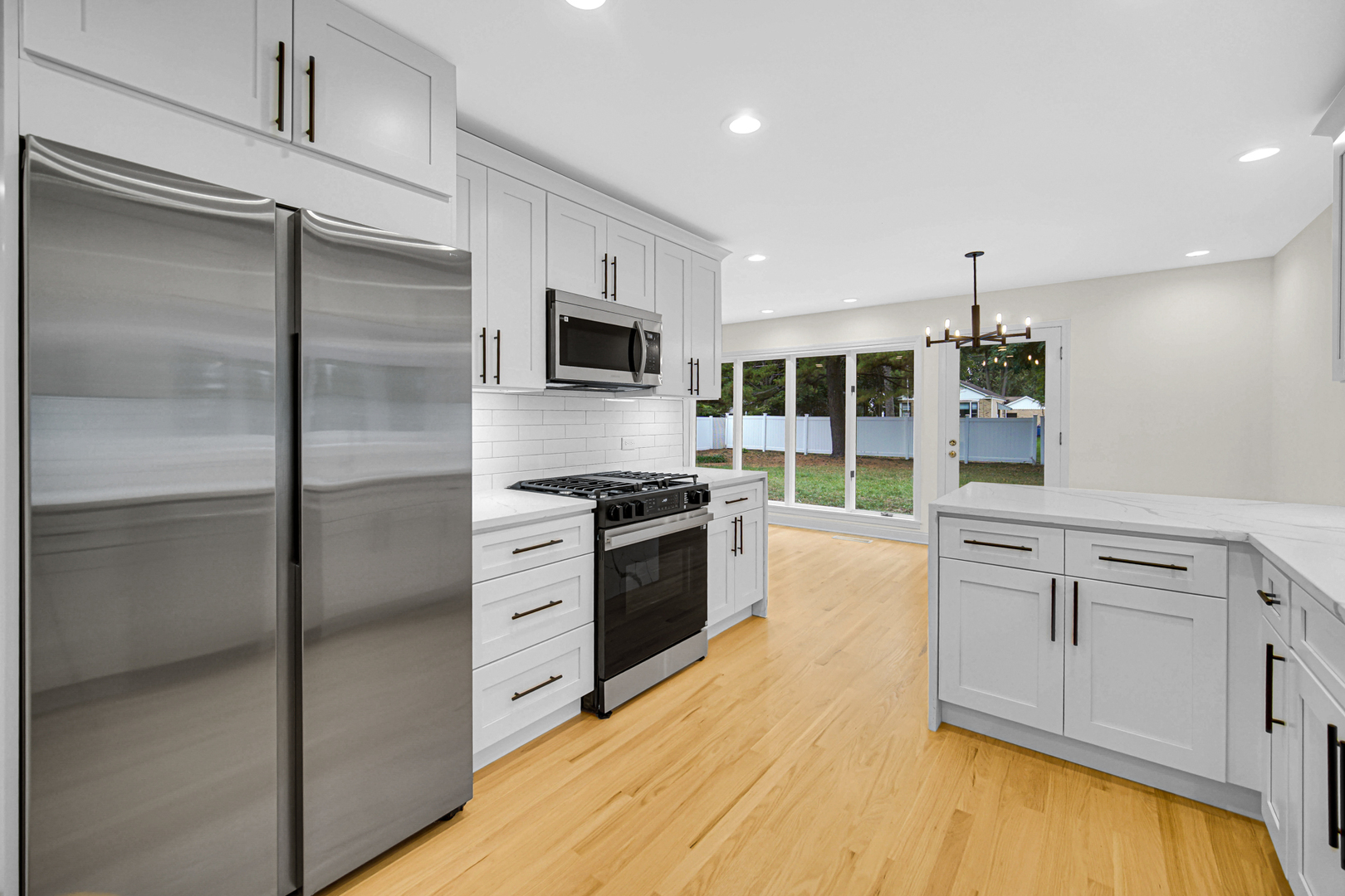 110 South Mt Prospect Road Mount Prospect, IL 60056 - Photo 8 of 27