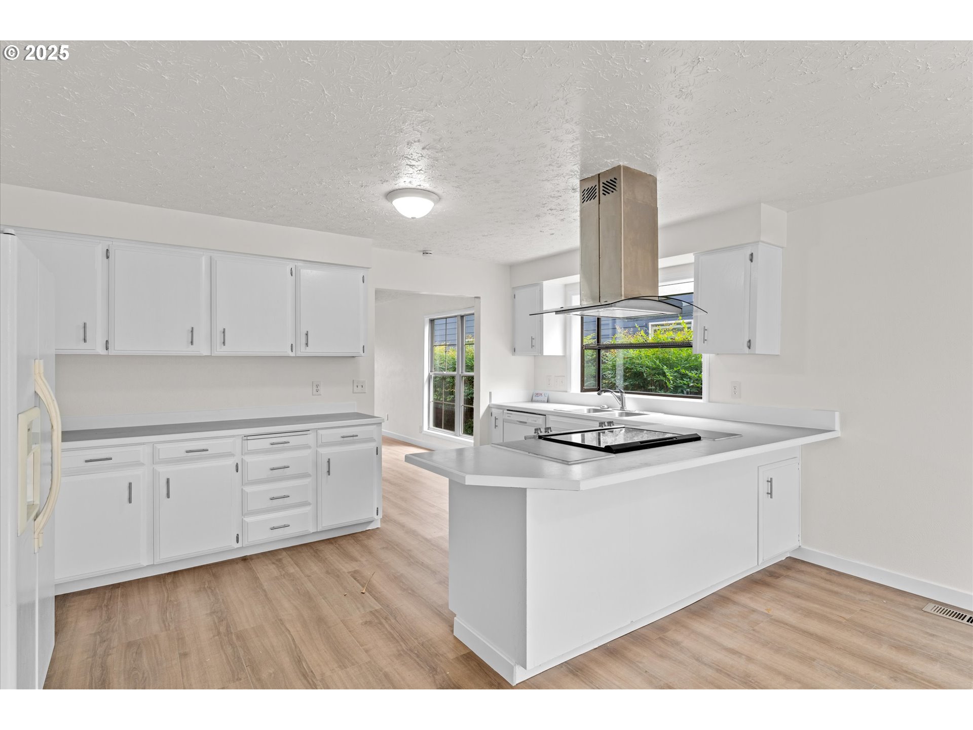 7206 North Amherst Street Portland, OR 97203 - Photo 15 of 40