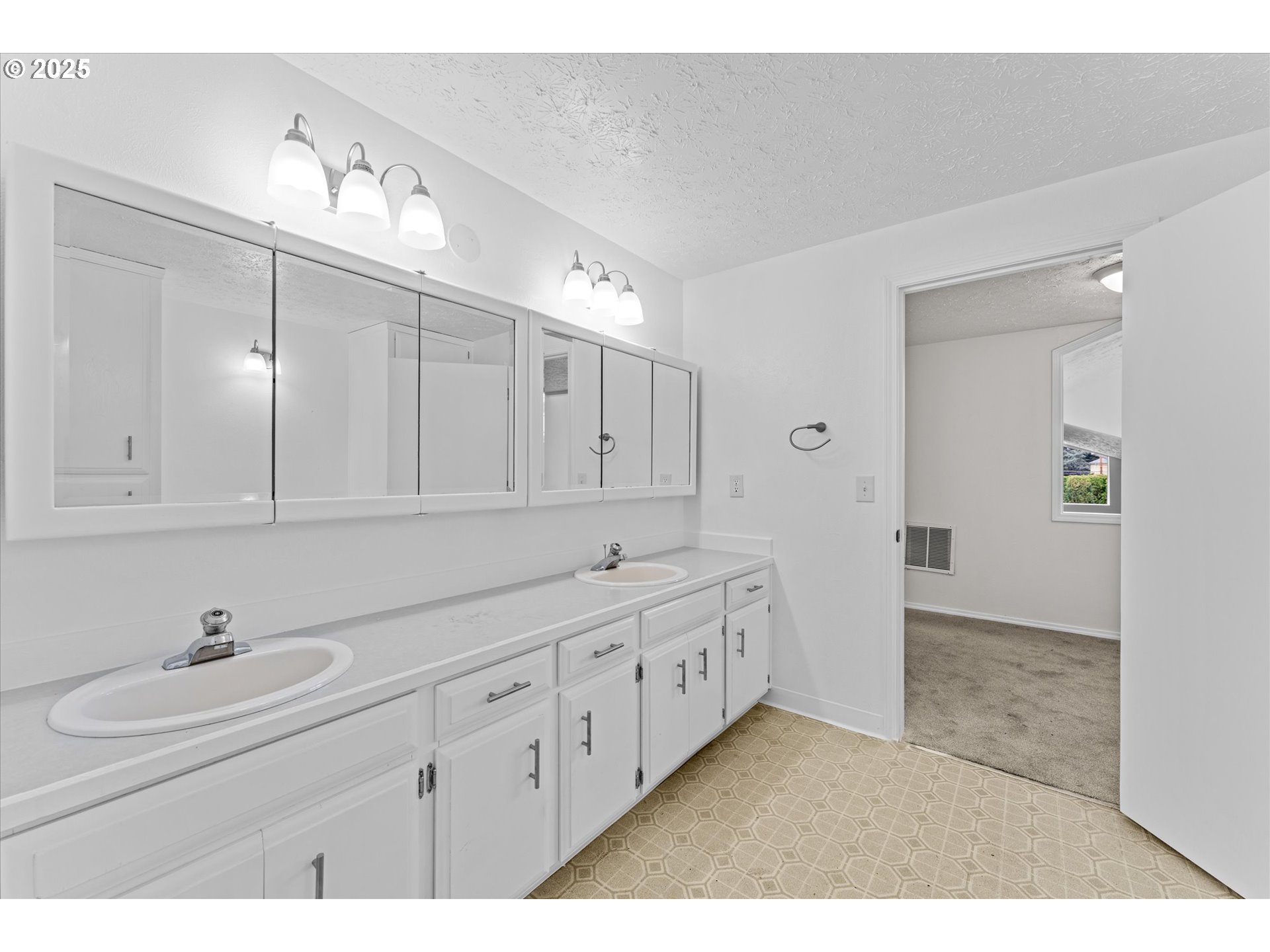 7206 North Amherst Street Portland, OR 97203 - Photo 22 of 40
