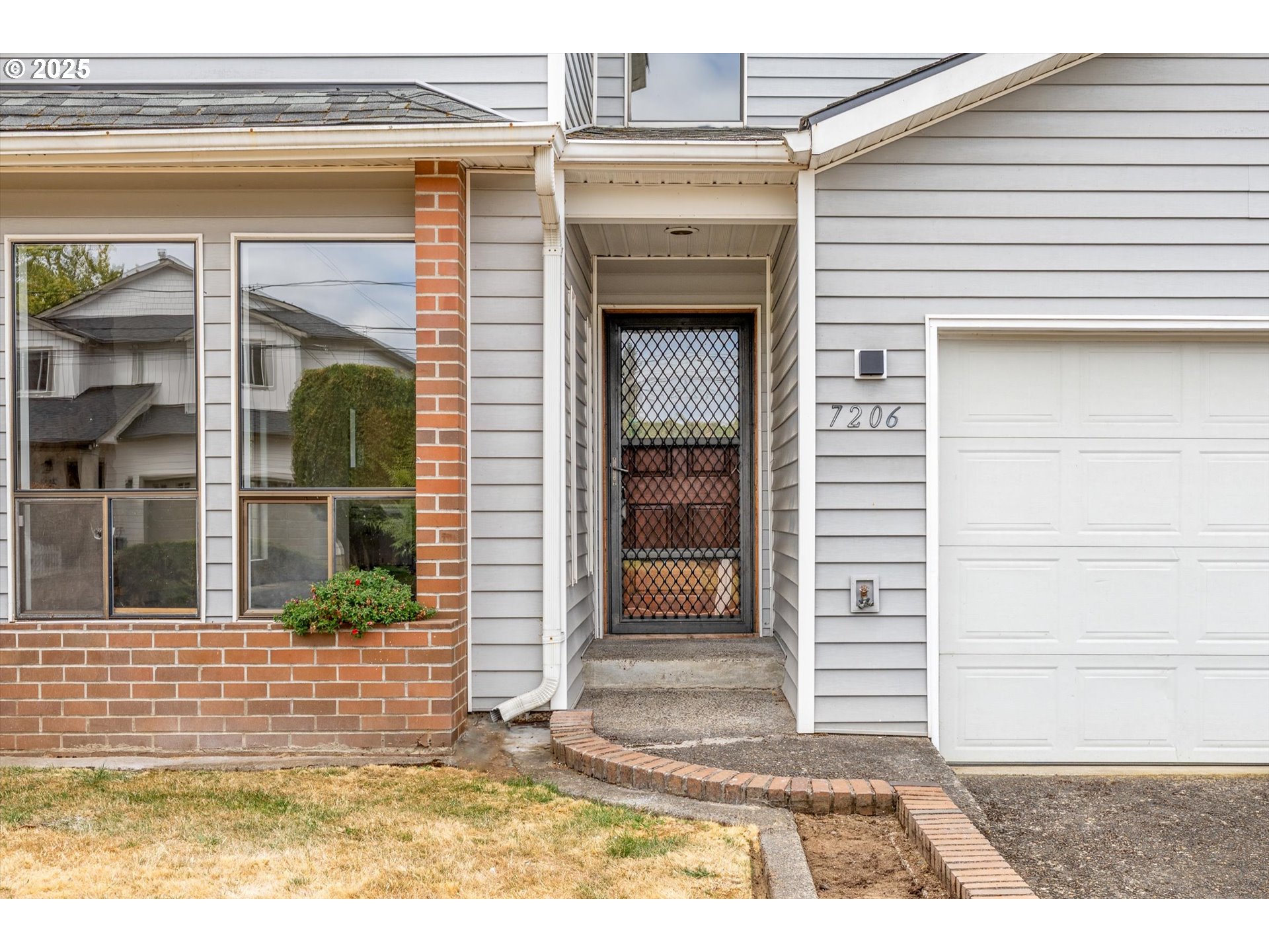 7206 North Amherst Street Portland, OR 97203 - Photo 5 of 40