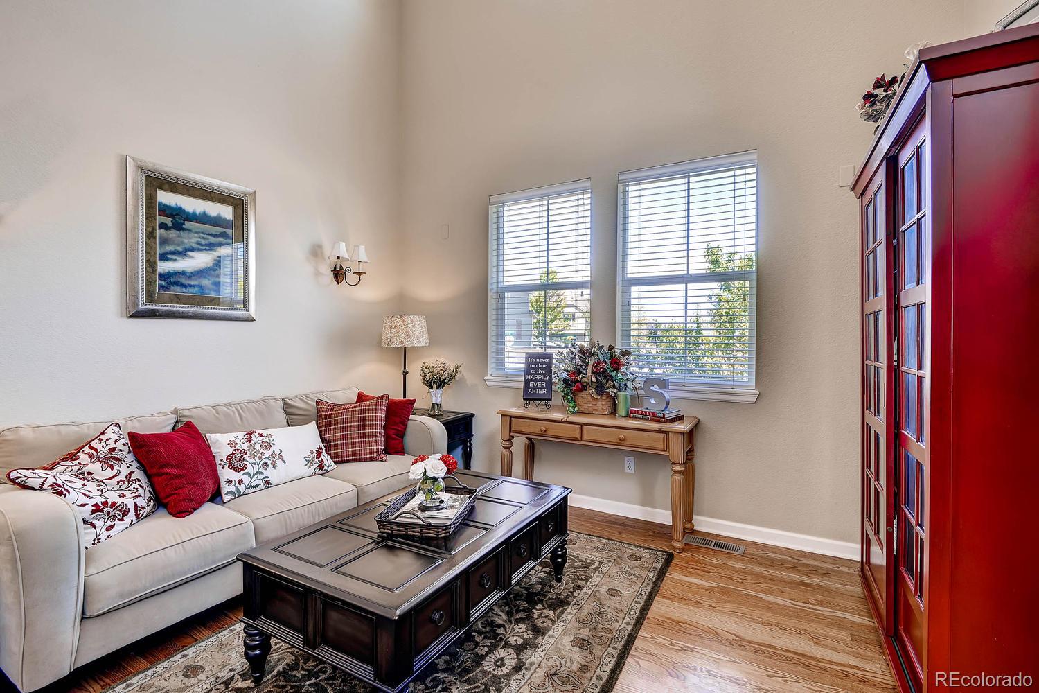 10596 Wynspire Way Highlands Ranch, CO 80130 - Photo 6 of 28