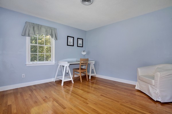 272 Depot Road Boxborough, MA 01719 - Photo 19 of 30 Gallery Image 19