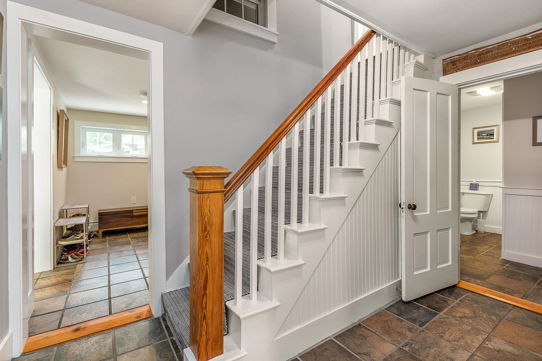 127 Clark Road Rye, NH 03870 - Photo 11 of 40