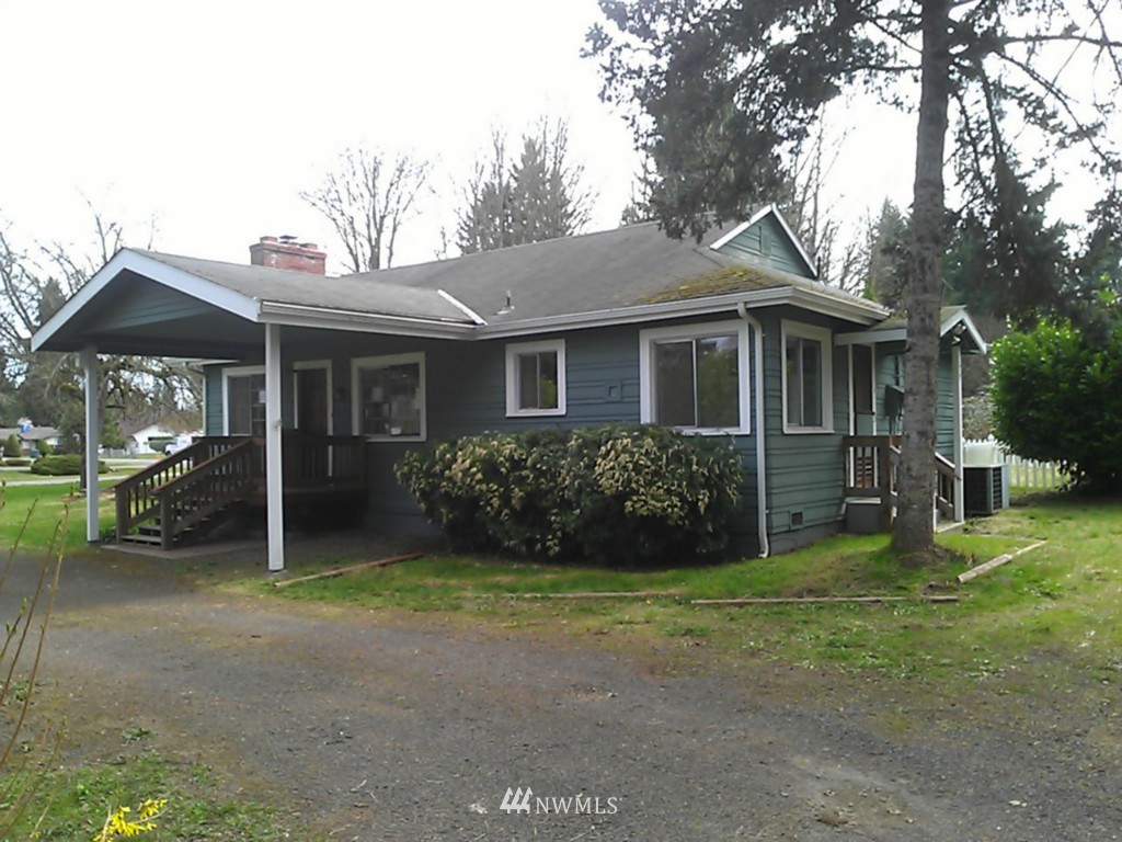 4249 Dyes Inlet Road Northwest Bremerton, WA 98312 - Photo 2 of 10 Gallery Image 2