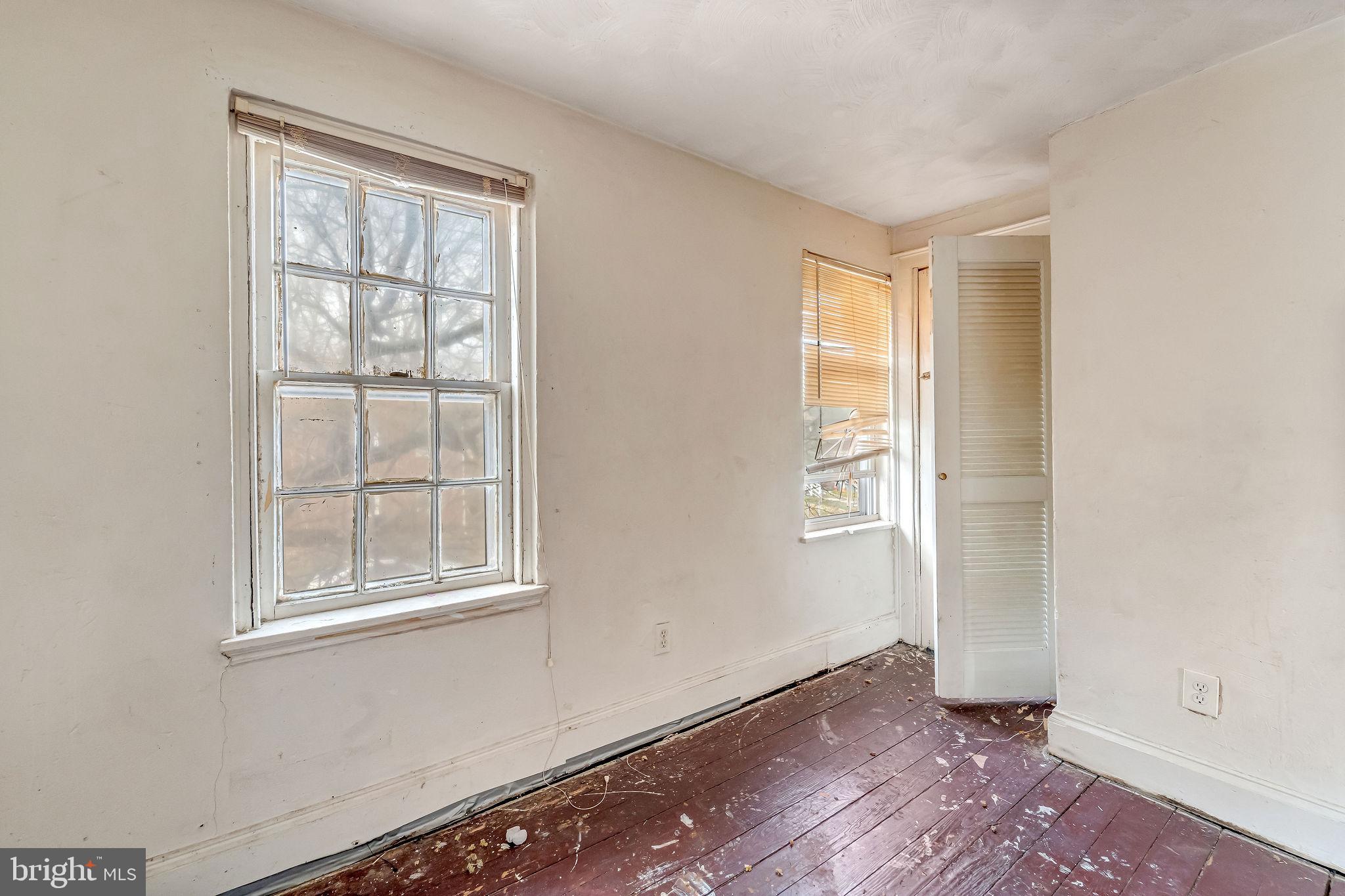 1070 Niagara Road Camden, NJ 08104 - Photo 13 of 18