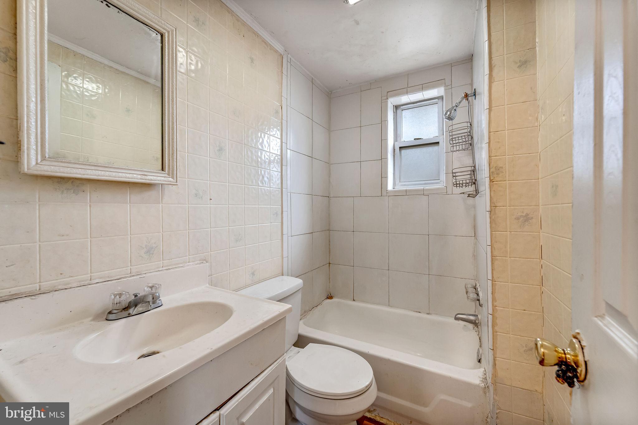 1070 Niagara Road Camden, NJ 08104 - Photo 16 of 18