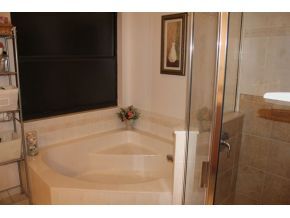 2513 Southern Melbourne, FL 32901 - Photo 11 of 12 a bathroom with a shower